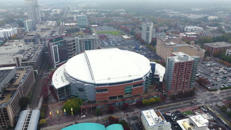 vista aérea del spectrum center arena en el centro de charlotte, carolina del norte.