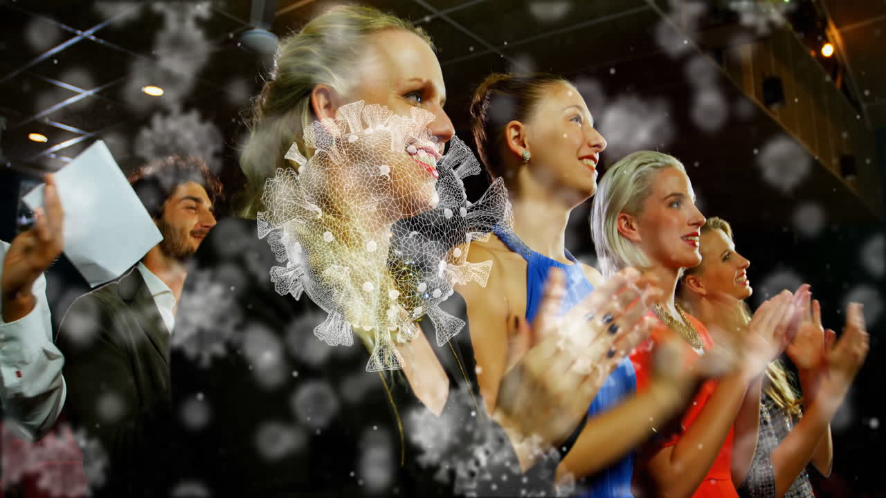 코로나19 세포는 극장에서 손을 박는 사람들을 공격합니다.