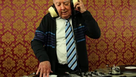 abuelo dj 02