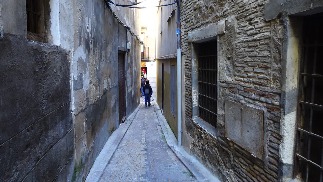 Strade di Toledo, Spagna. Riprese in movimento