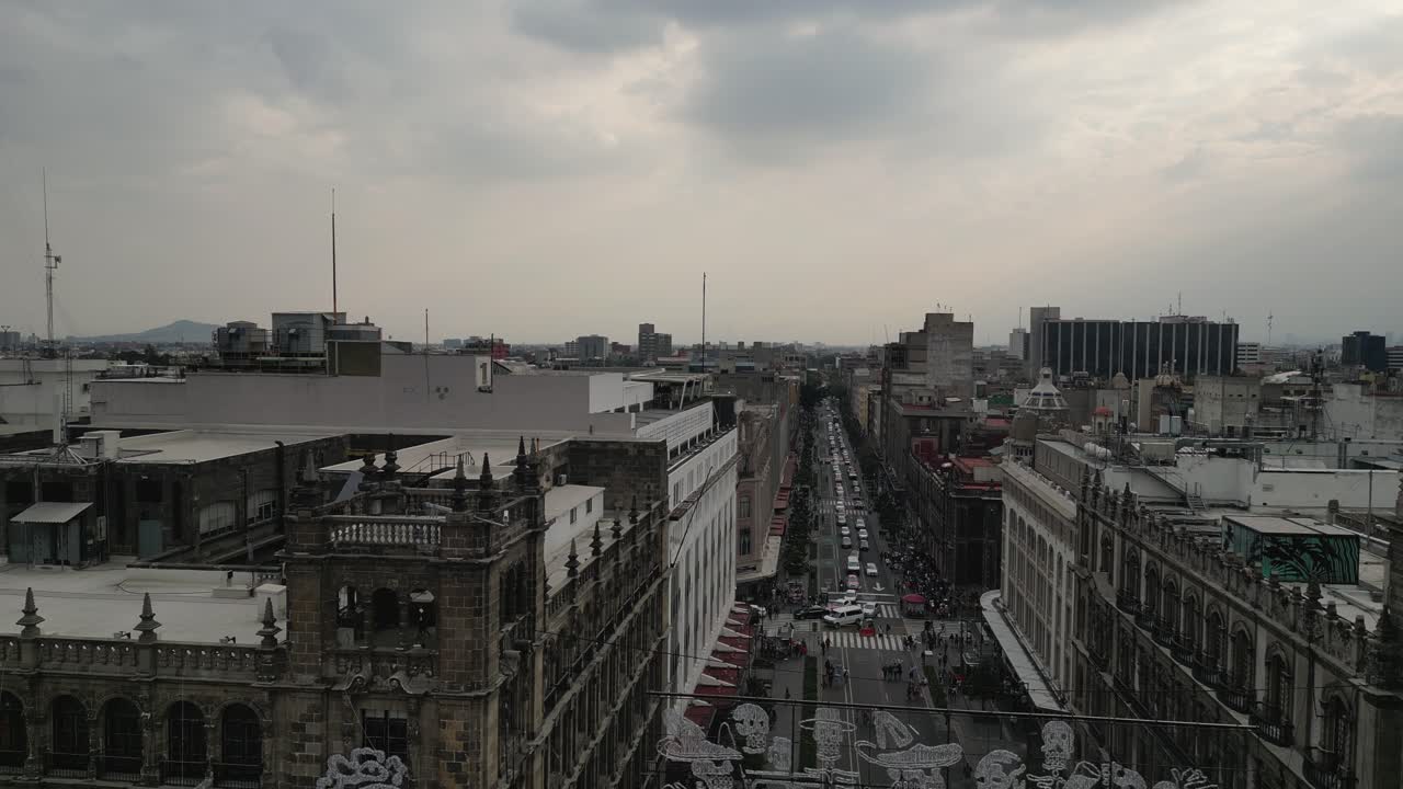 Drone video, 20 de Noviembre Avenue, Mexico City's historic downtown