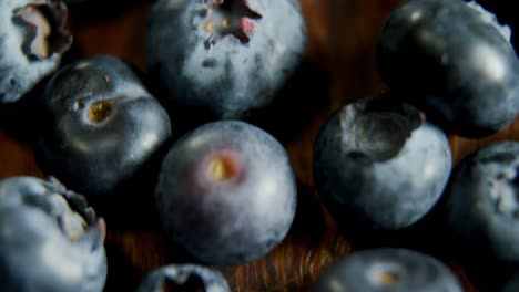 Fresh-blueberries-on-wooden-table-4k