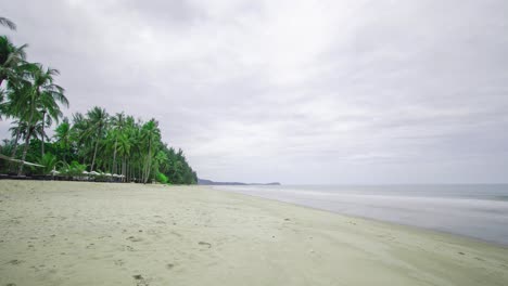 timelapse-the-beach-with-white-sand-and-wave-from-peaceful-sea-in-sunshine-daytime