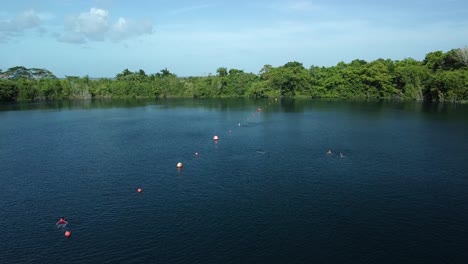 drone girato nel cenote azul