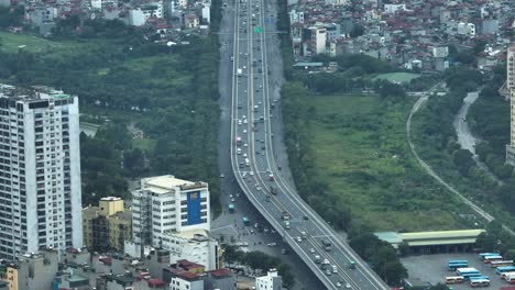 Normaler-Verkehr-Tilt-Shift-High-Highway