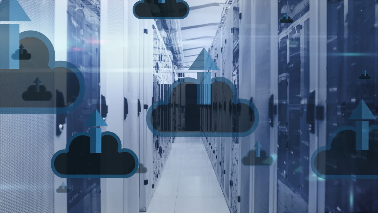 animazione di nuvole digitali con frecce e elaborazione dei dati su server informatici