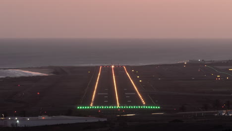 night arrivals of planes