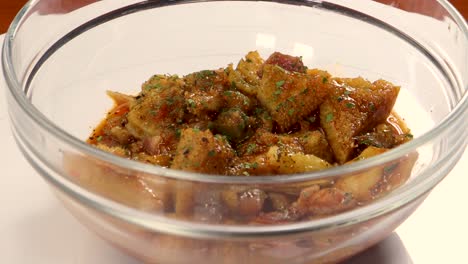 Tripa-Española-Comida-Callos-En-Recipiente-De-Vidrio-Transparente