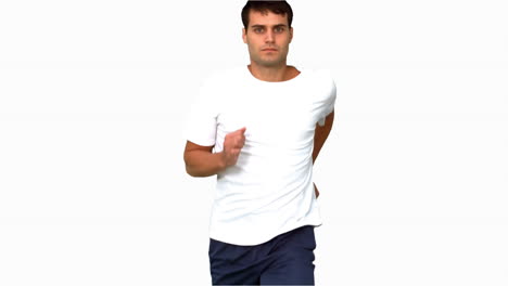 hombre guapo corriendo en la pantalla blanca