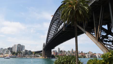 famoso puente del puerto de sídney, uno de los hitos de sídnee, australia