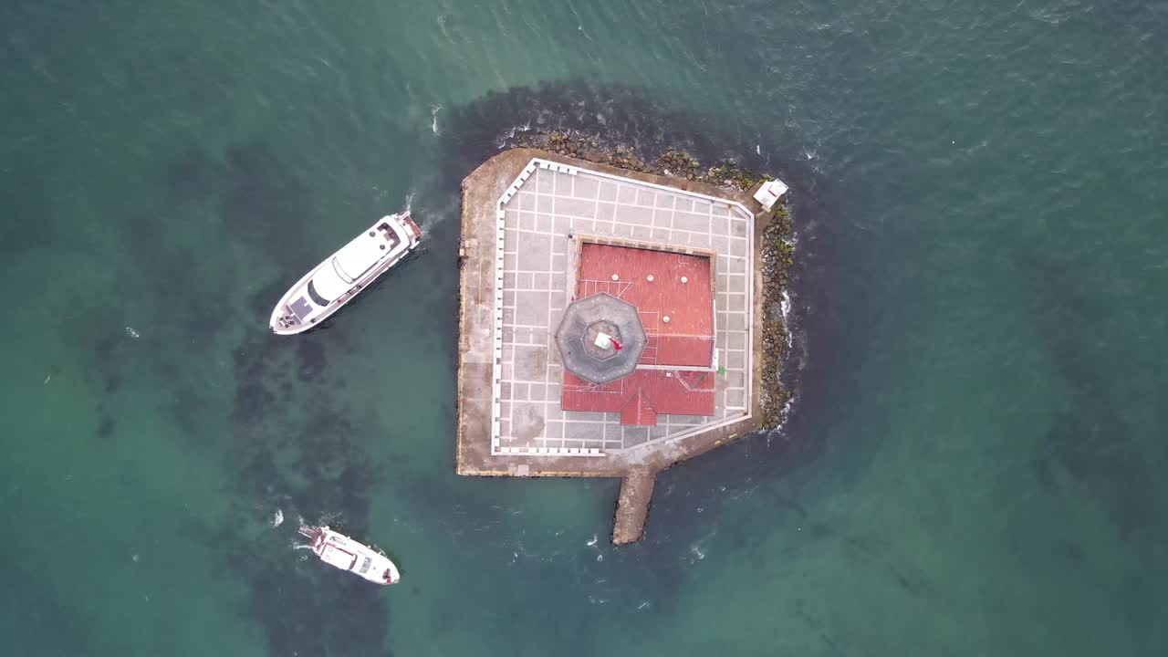 el video aéreo de la torre de la doncella uskudar istanbul