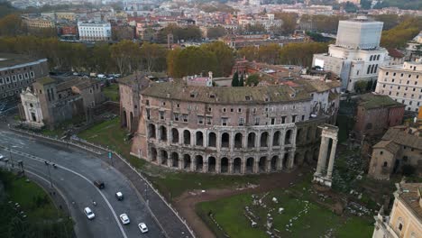 Ruinas-Del-Teatro-Di-Marcello-Y-Del-Templo-De-Apolo-Palatino:-Disparo-Circular-De-Un-Dron