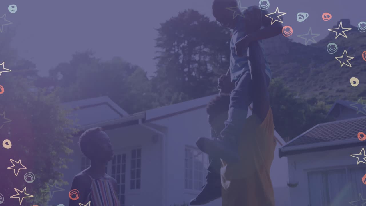 정원에서 즐거움을 느끼는 행복한 아프리카계 미국인 가족 위의 별과 원의 애니메이션