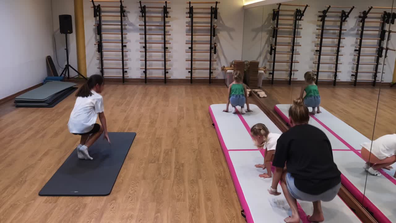 clase de gimnasia para niños