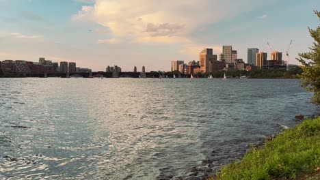 Charles-river-in-Boston,-Massachusetts