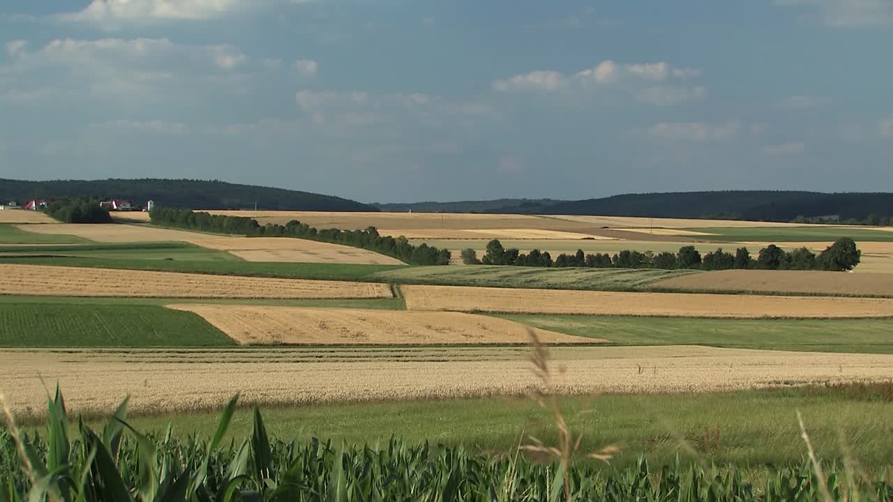 Beautiful panorama shot over fields in Bavaria near Mendorf in summer, Germany-1