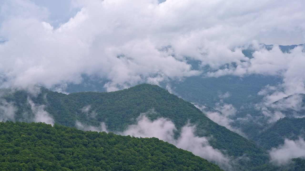 Drone captures moody mist over the ancient Smoky hills
