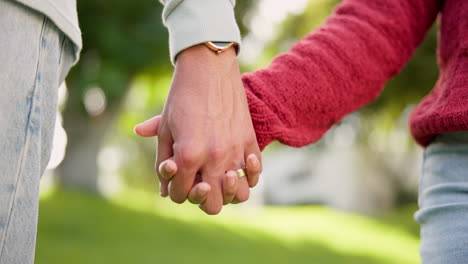 Holding-hands,-family-and-mom-with-child