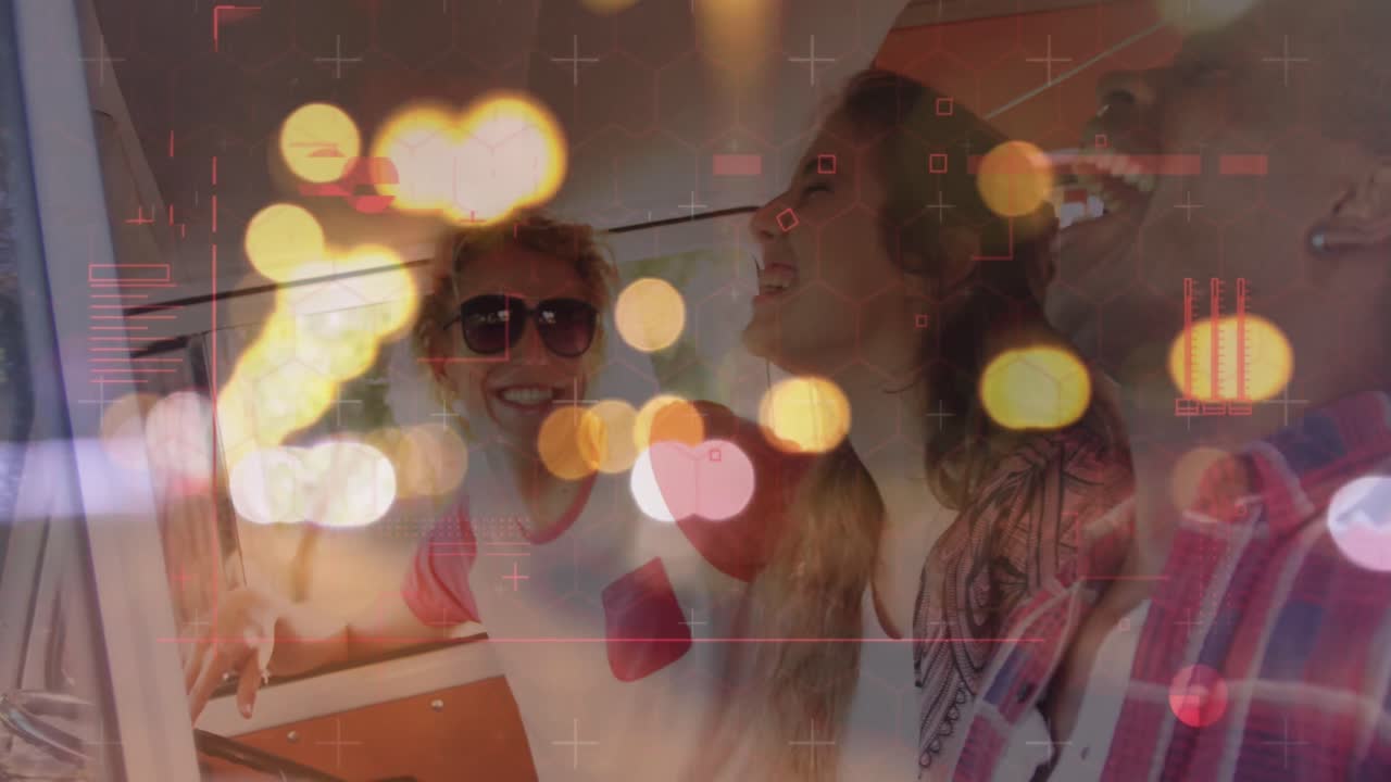 animación de procesamiento de datos digitales y luces brillantes sobre diversas personas en el coche