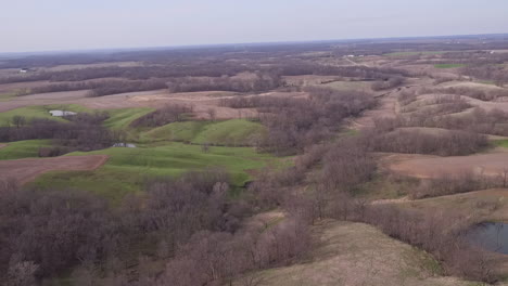 a farm in the midwest part of the usa