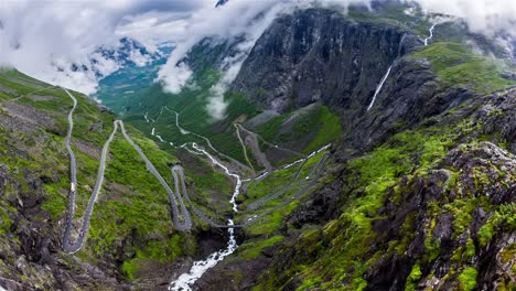 Mirador-De-La-Carretera-Troll