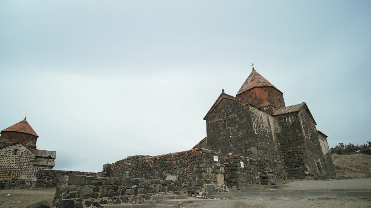 antiguo monasterio armenio
