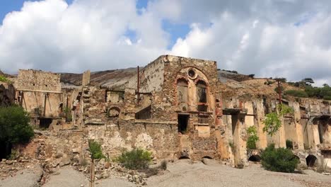 patrimonio industrial de un sitio de trabajo abandonado, naracauli, sardaigna