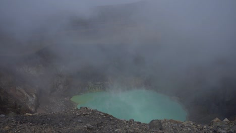 el cráter del volcán santa ana y el lago de azufre turquesa, el salvador, américa central