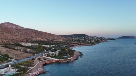 Vista-Aérea-De-La-Riviera-Ateniense-|-Imágenes-De-Drones-De-La-Costa-De-Saronida-En-El-Sureste-De-Ática