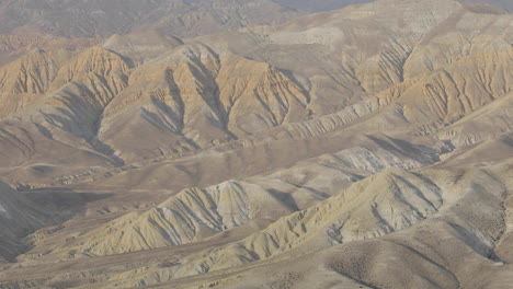 Die-Atemberaubenden-Landschaften-Von-Upper-Mustang-Im-Ehemaligen-Königreich-Lo-Im-Norden-Nepals