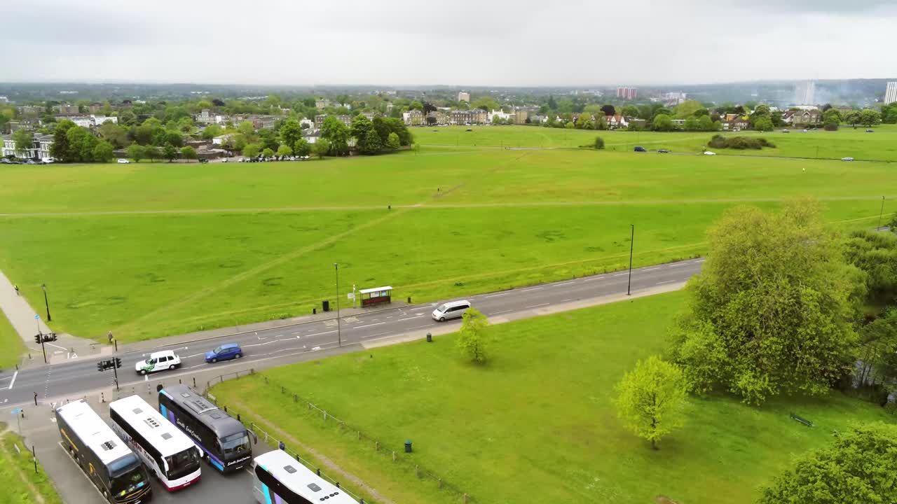 도로의 패닝 샷