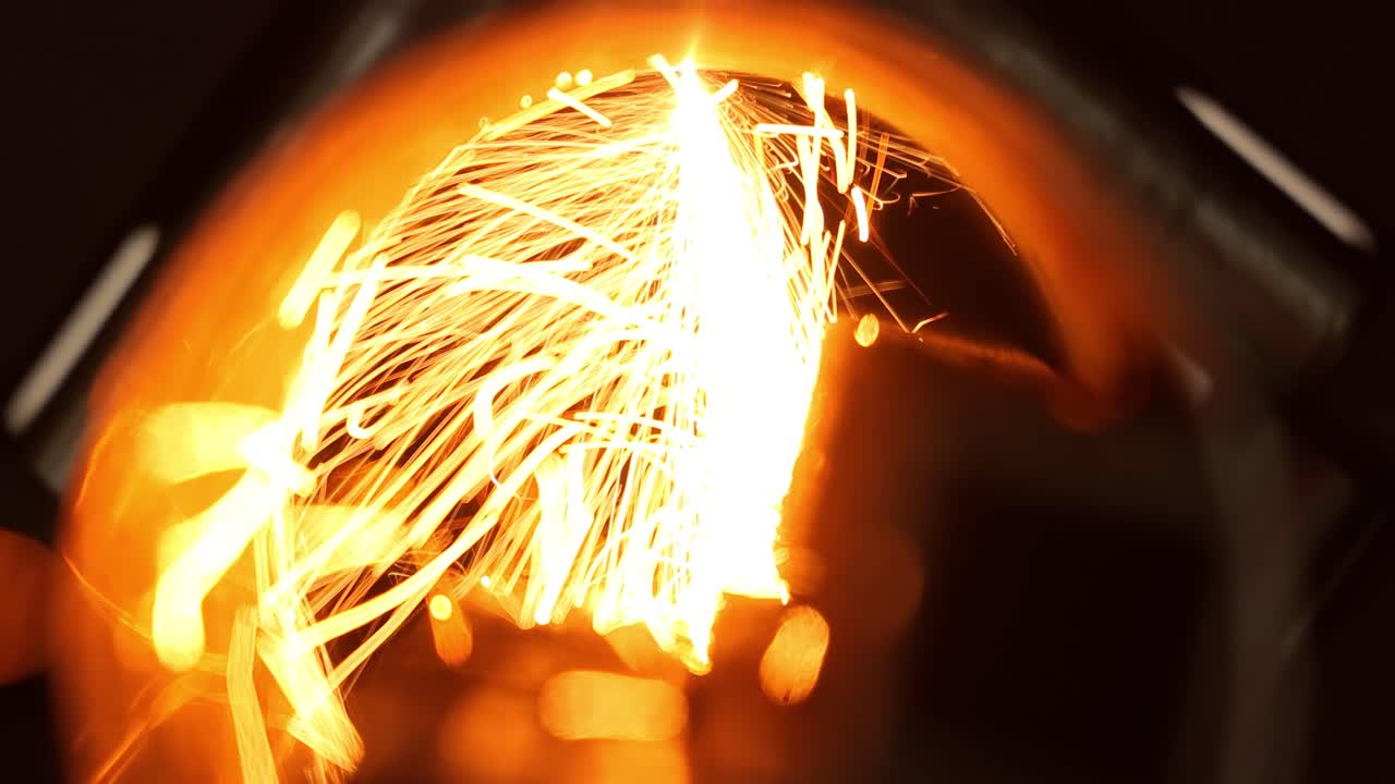 금속의 cnc 레이저 절단, 현대 산업 기술.