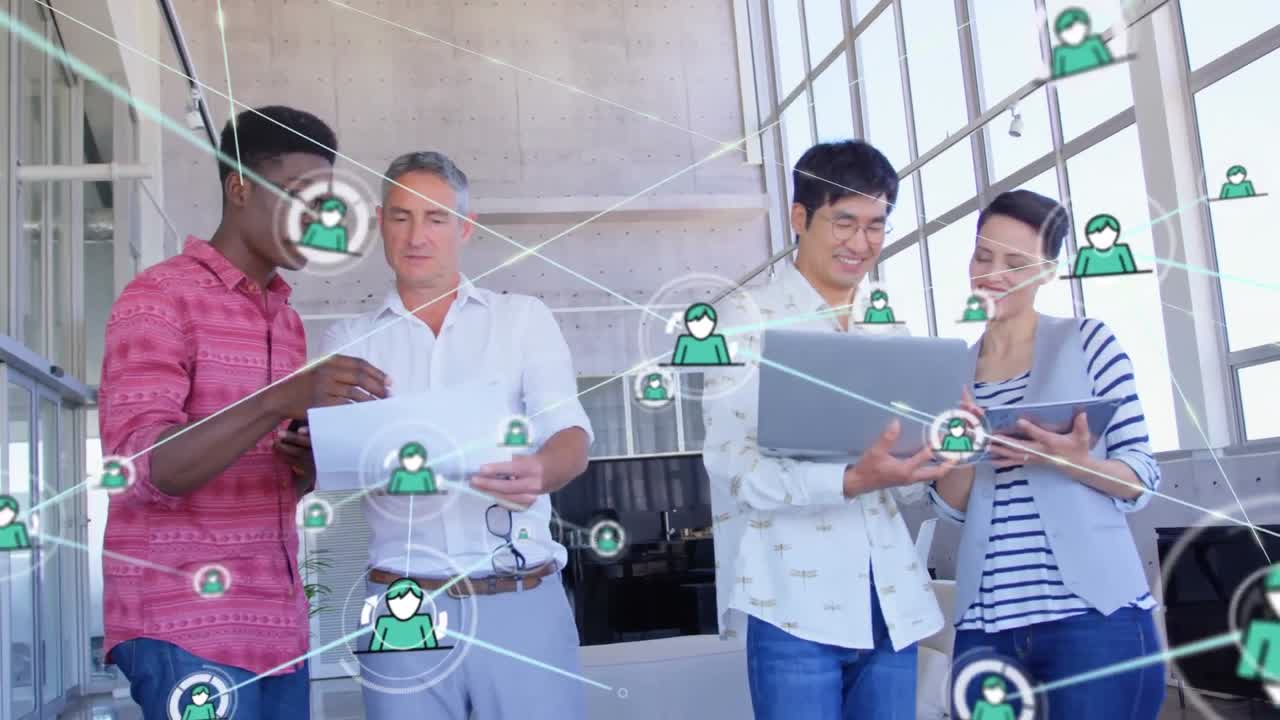 사무실에서 다양한 사업가들과 연결되는 네트워크의 활성화