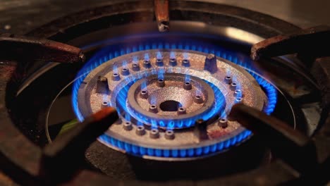 encendido del quemador de gas en cámara lenta