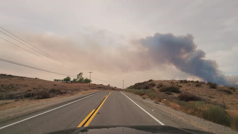 timelapse dash cam pov driving towards large wildfire | fairview fire in hemet california