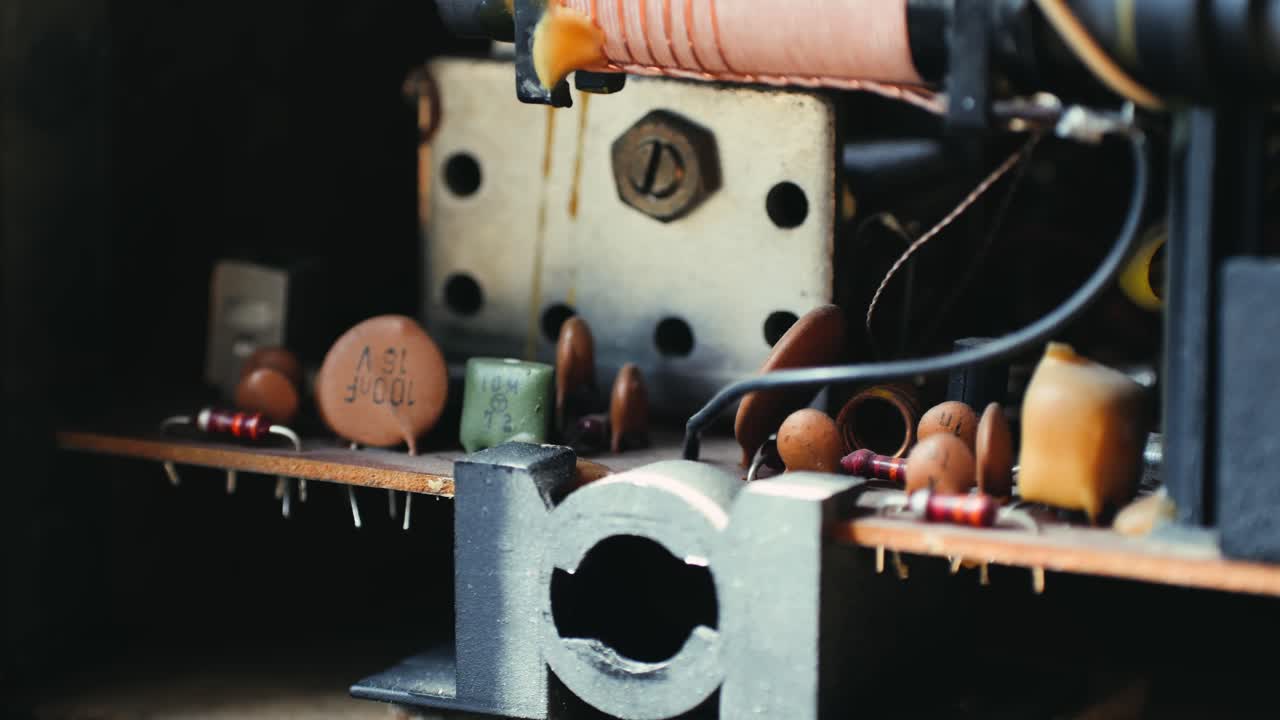 Vintage Radio Internal Components