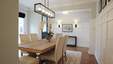 modern dining room with chandelier 2