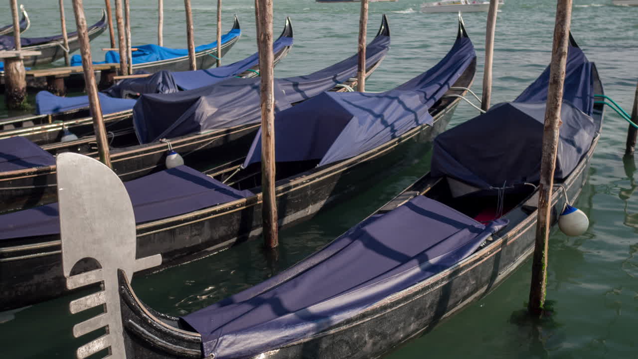 Venise Gondole 4K 04