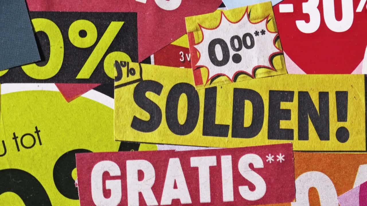 Collage colorato di parole promozionali olandesi gratis e solden per concetto di vendita
