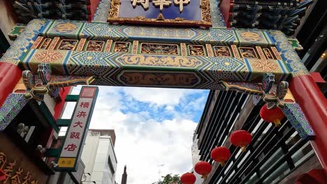 Puerta-De-Entrada-De-La-Ciudad-China-De-Yokohama,-Japón