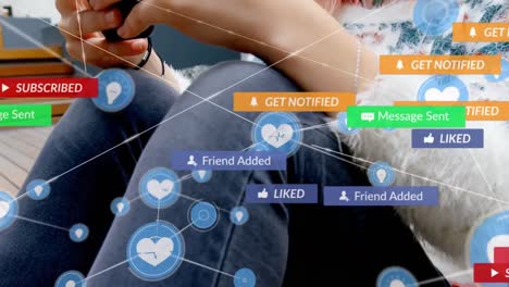 Animation-Eines-Netzwerks-Von-Verbindungen-Und-Social-Media-Symbolen-über-Einer-Kaukasischen-Frau,-Die-Ihr-Smartphone-Nutzt