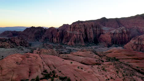 Vista-Aérea-Del-Parque-Estatal-Snow-Canyon,-Utah,-Estados-Unidos