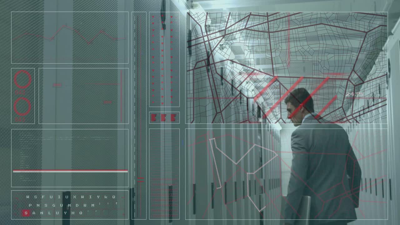 animación del procesamiento de datos sobre un empresario caucásico en la sala de servidores