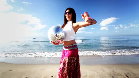 mujer playa 24