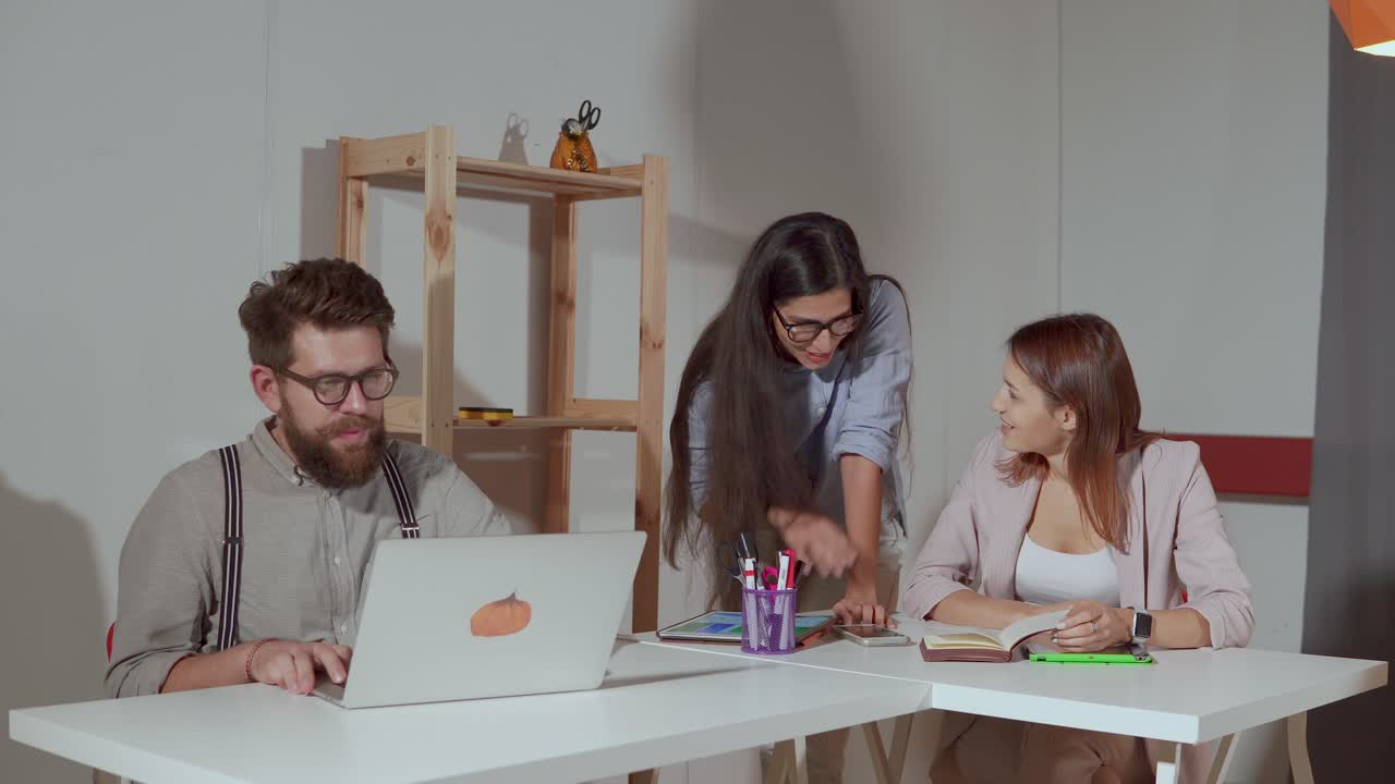 reunión del equipo de negocios