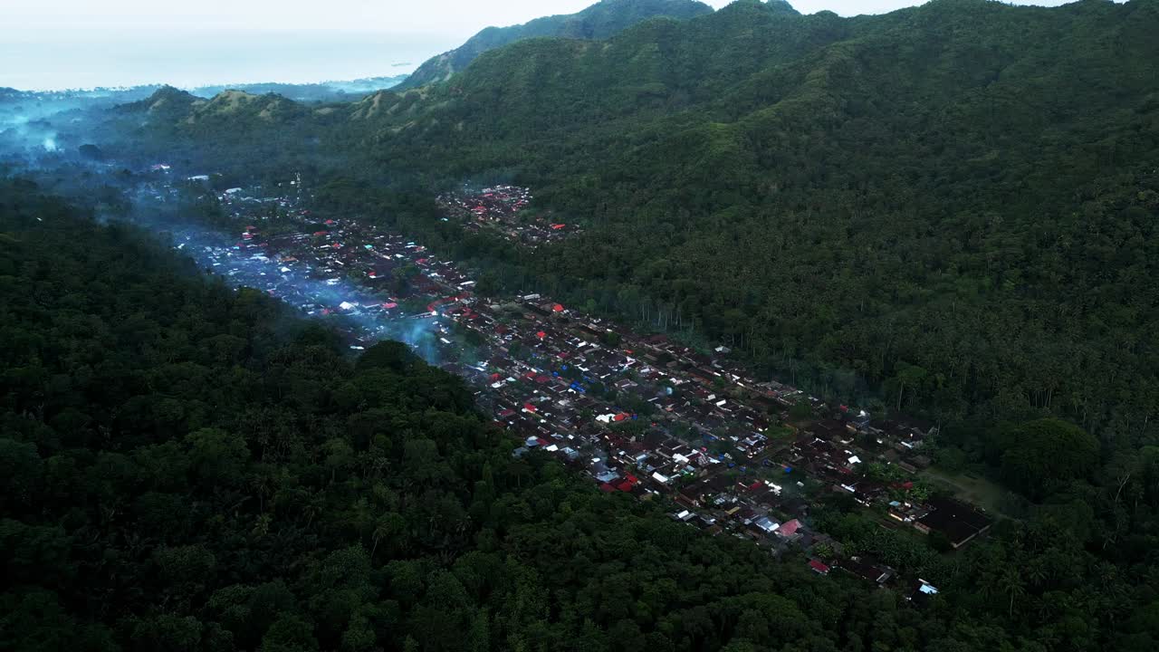 tienan, bali, donde la antigua vida de la aldea se desarrolla como un secreto atesorado