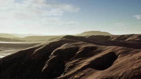 Beautiful-sand-dunes-in-the-Sahara-desert-at-sunset