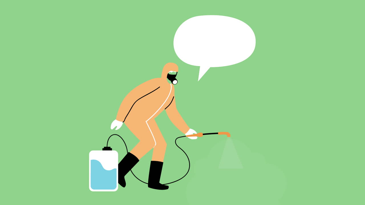 trabajador con traje de bioseguridad y servicio de pulverización de desinfectante