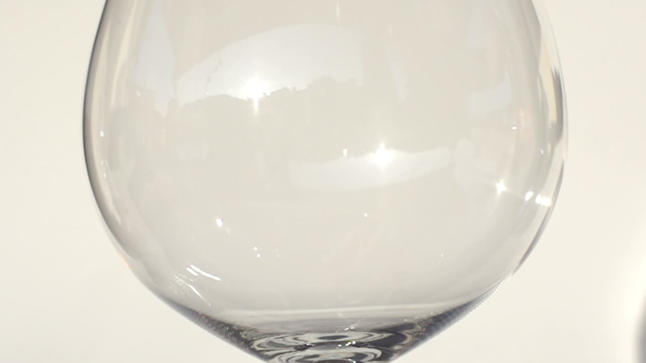 슬로우 모션 와인 05