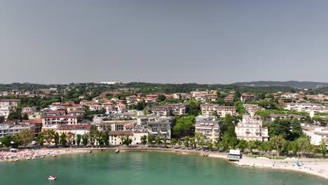 Desenzano-Del-Garda-Stadt--Und-Seepanorama-Drohnenaufnahme-06